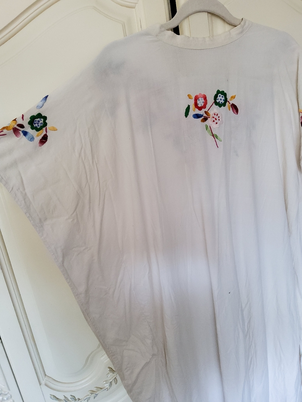 1960s Embroidered White Boho Caftan - Picture 9 of 9